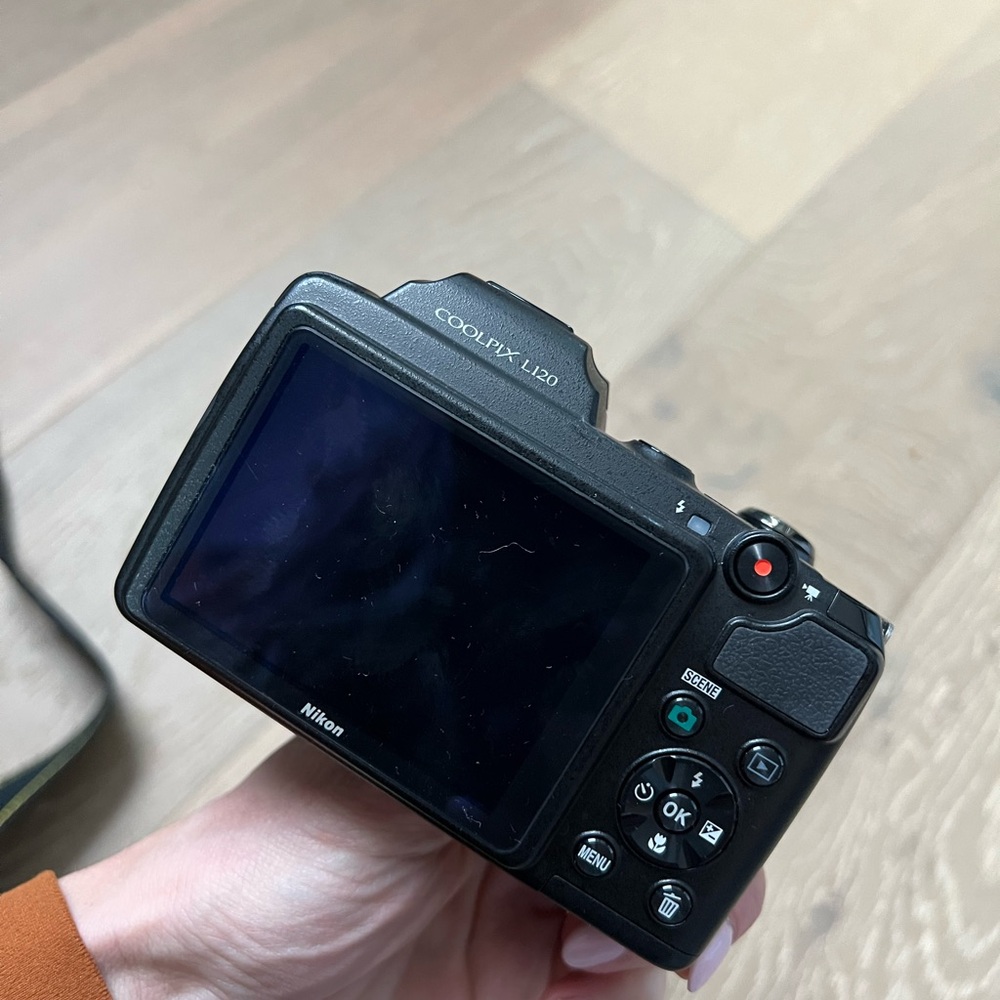 Nikon Camera - Picture 2 of 10